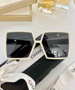 CHANEL glasses