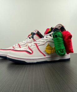 Gundam x Nike SB Dunk High