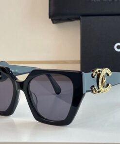 CHANEL glasses