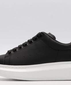 ALEXANDER MCQUEEN OVERSIZED SNEAKER Black
