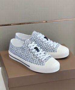 Burberry shoes EU35-EU46