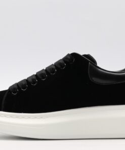 ALEXANDER MCQUEEN OVERSIZED SNEAKER black