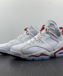 Air Jordan 6 Red Oreo