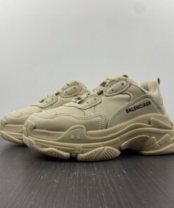 BALENCIAGA TRIPLE S