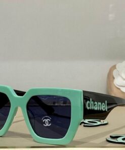 CHANEL glasses