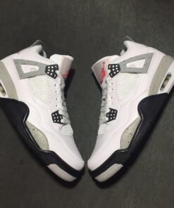AIR JORDAN 4  white cement