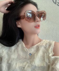 PRADA sunglass