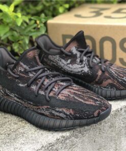 Yeezy Boost 350 V2  MX Rock