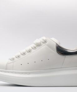 ALEXANDER MCQUEEN OVERSIZED SNEAKER