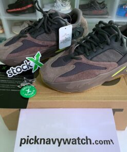 Adidas Yeezy Boost 700 Mauve EE9614