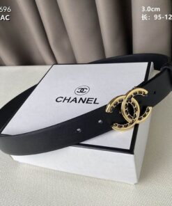 CHANEL belt