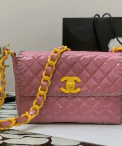 CHANEL bag