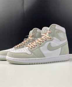 Air Jordan 1 High OG  Seafoam