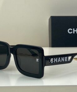 CHANEL glasses