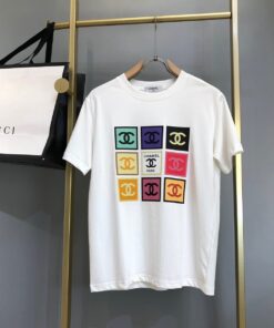 CHANEL T-shirt