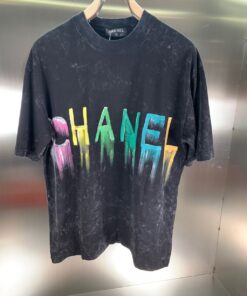 CHANEL T-shirt